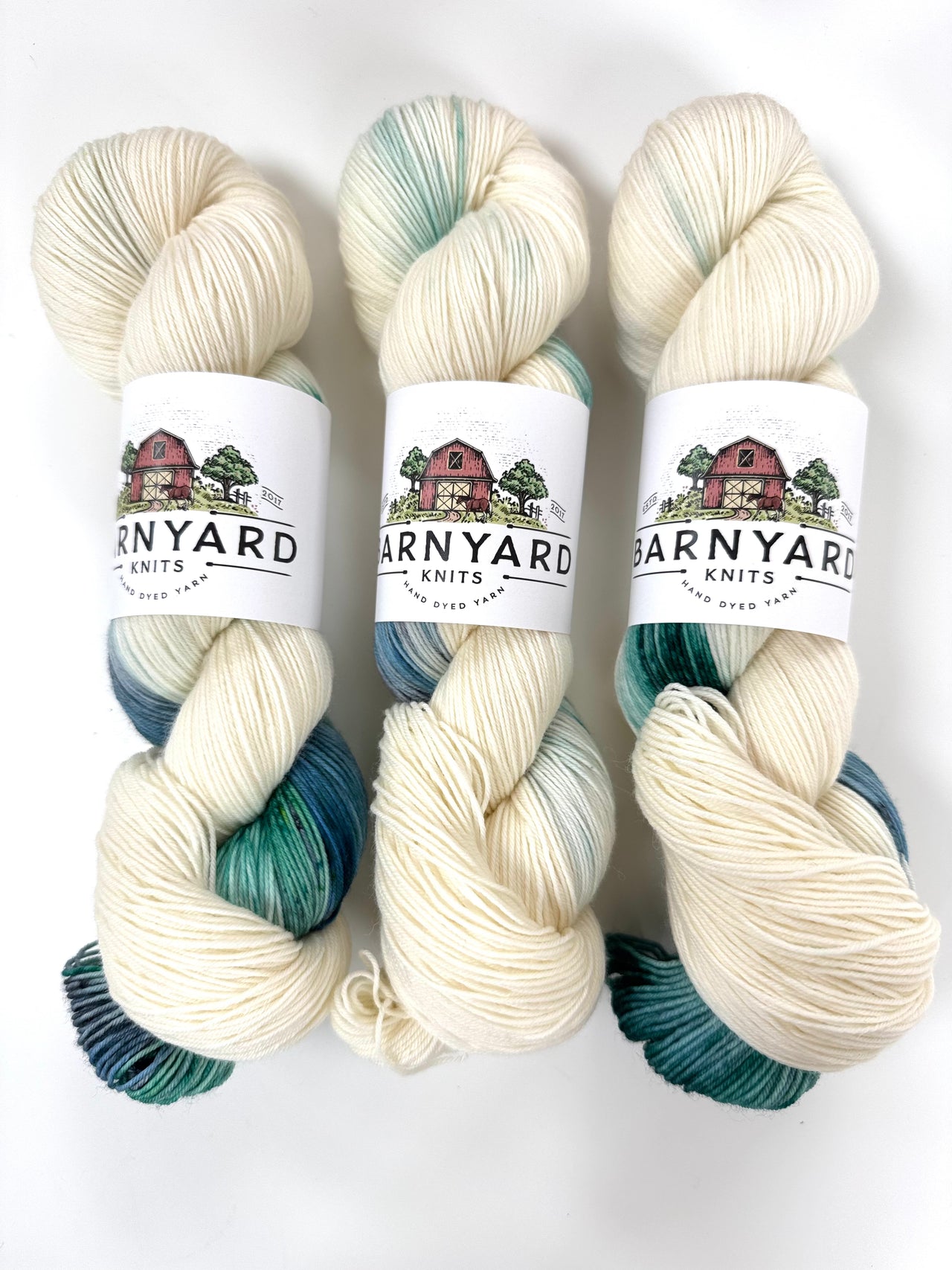 FROSTED SNOWFLAKES SOCK/FINGERING