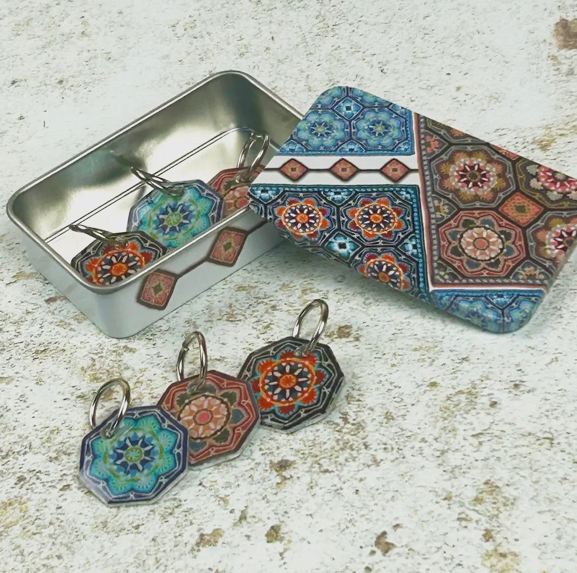 PERSIAN TILES STITCH MARKERS IN A POCKET TIN - EMMA BALL