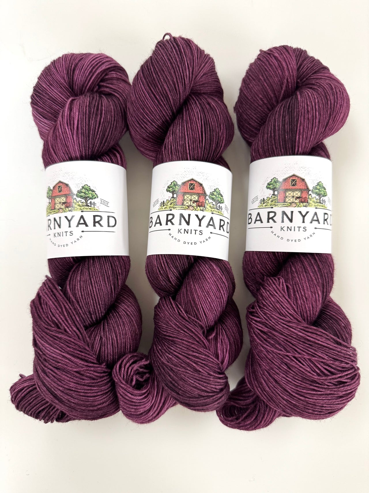 PLUM SOCK/FINGERING TONAL