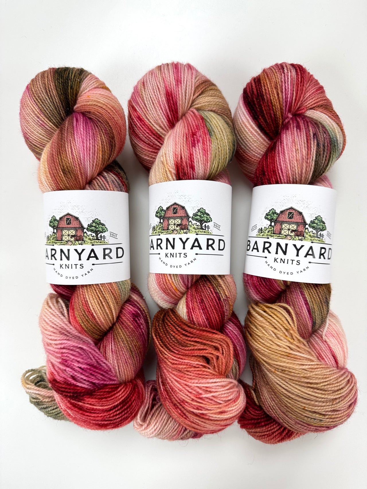 VICTORIAN CHRISTMAS 2 PLY (GOLD SPARKLE)