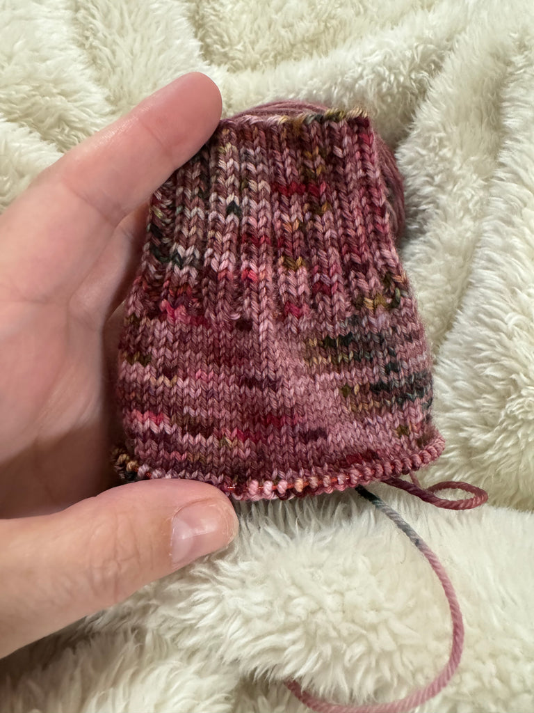 VELVET WREATH SOCK/FINGERING