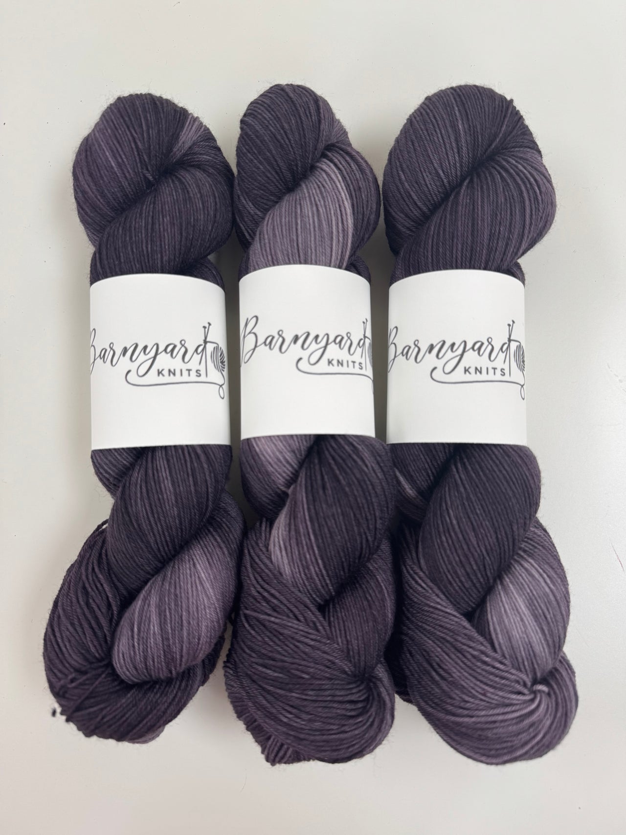 OOAK-DD SOCK/FINGERING (tonal)