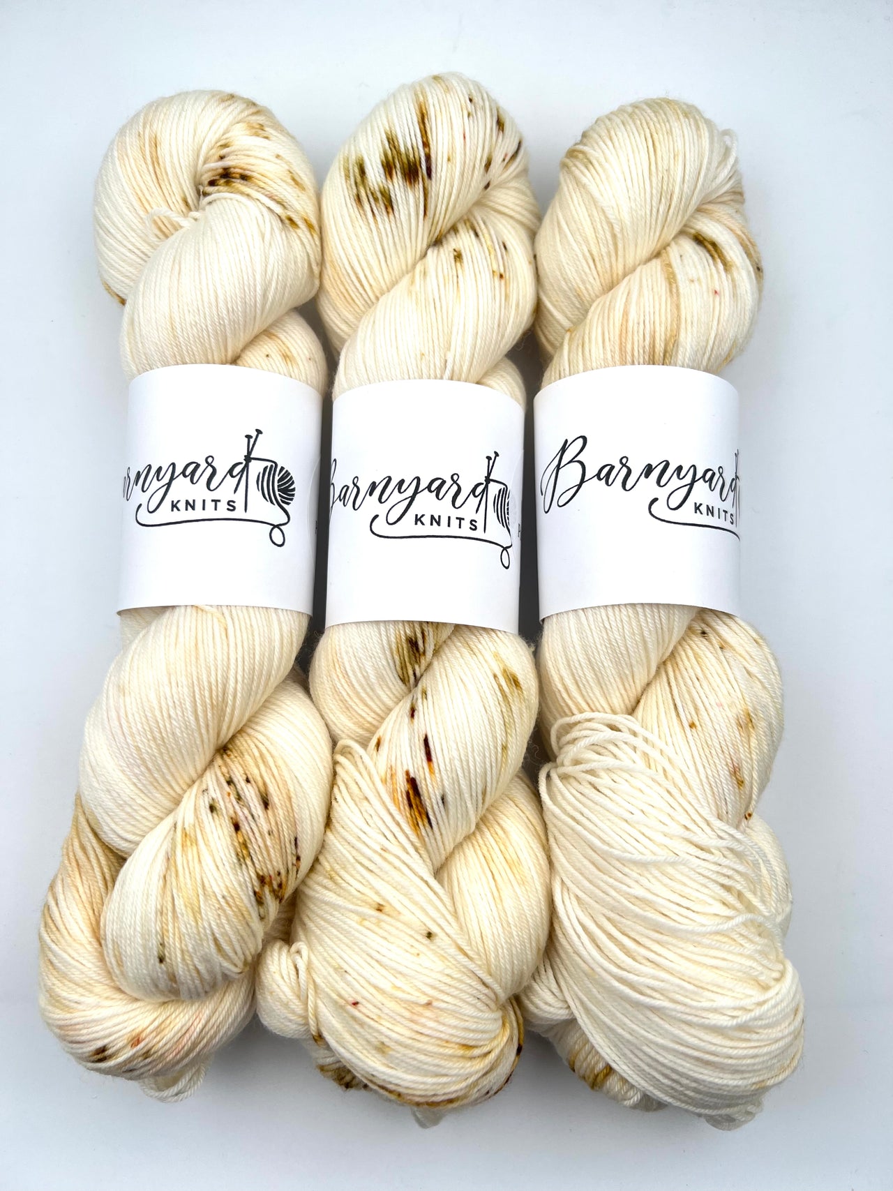 WHITE PUMPKIN SOCK/FINGERING